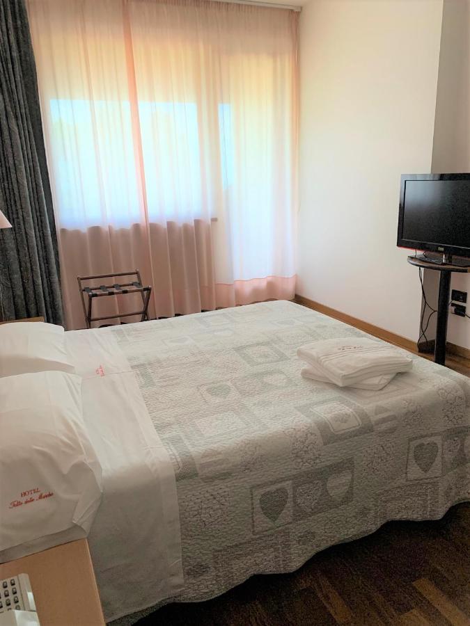 Hotel Tetto Delle Marche - Ristorante Dei Conti Cingoli Kültér fotó